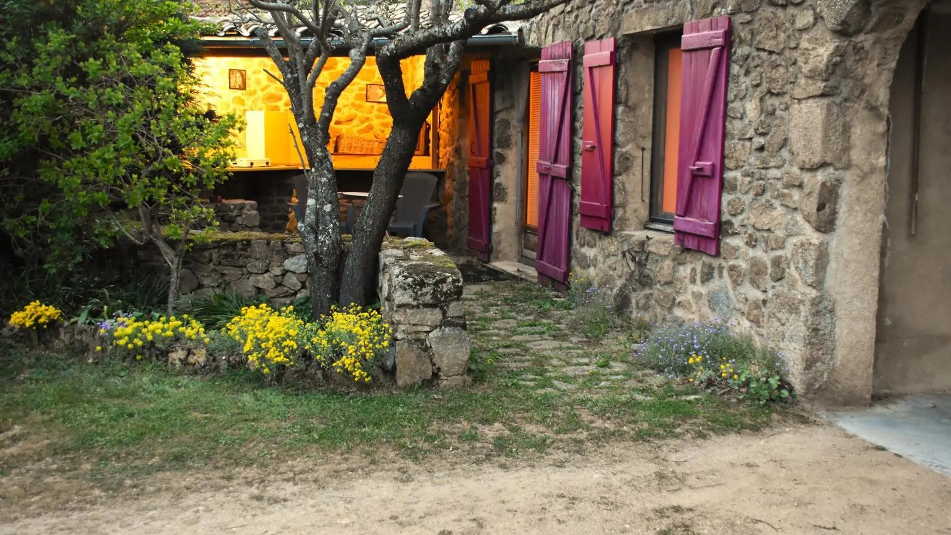 Chambre d'hôtes de Thorée Maclas 0*,  France